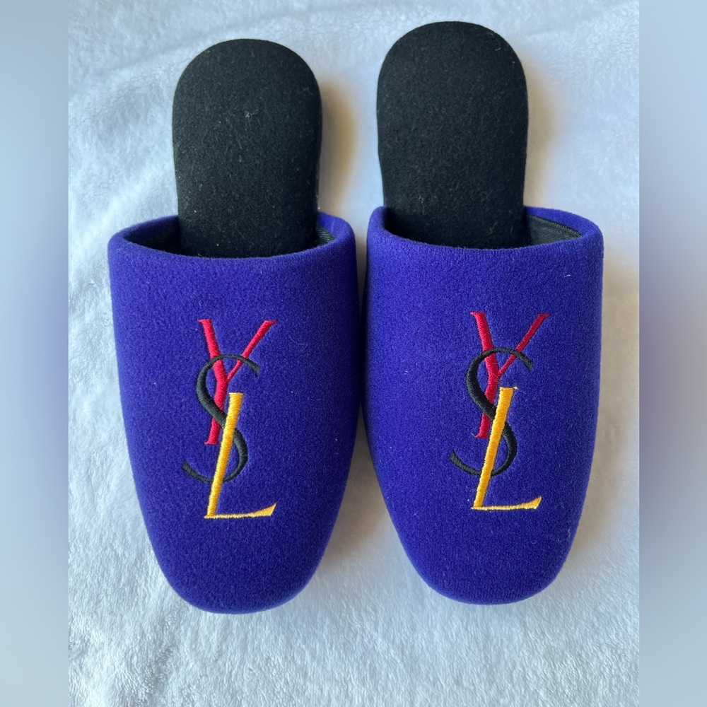 YSL INDOOR / BATHROOM SLIPPERS (PRICE FIRM)